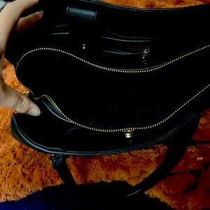 Bebe black purse in great condition